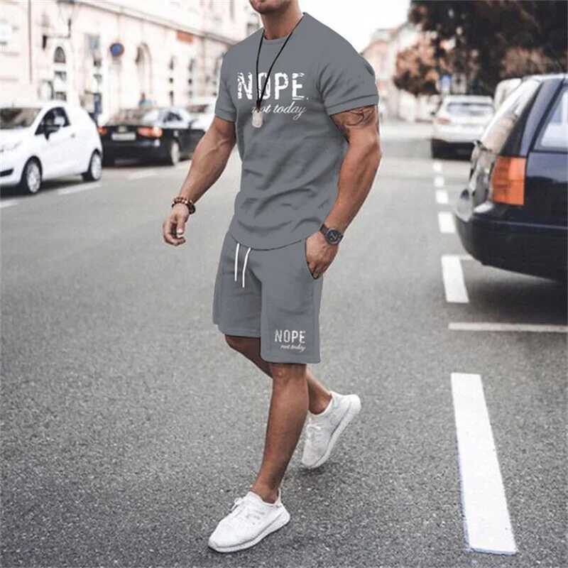 2024 New Summer Simple Mens T-shirt and Shorts 2-piece Set Fashion Street Leisure Comfortable and Breathable Short Sleeve Set W250221