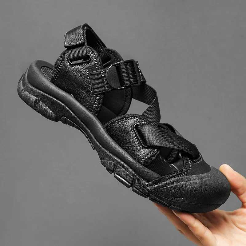 New Arrival Summer New Handmade Mens Sandals Leisure Beach Shoes For Men Outdoor Wading Shoes Man Breathable Casual Anti-collision Toe Flats T250220