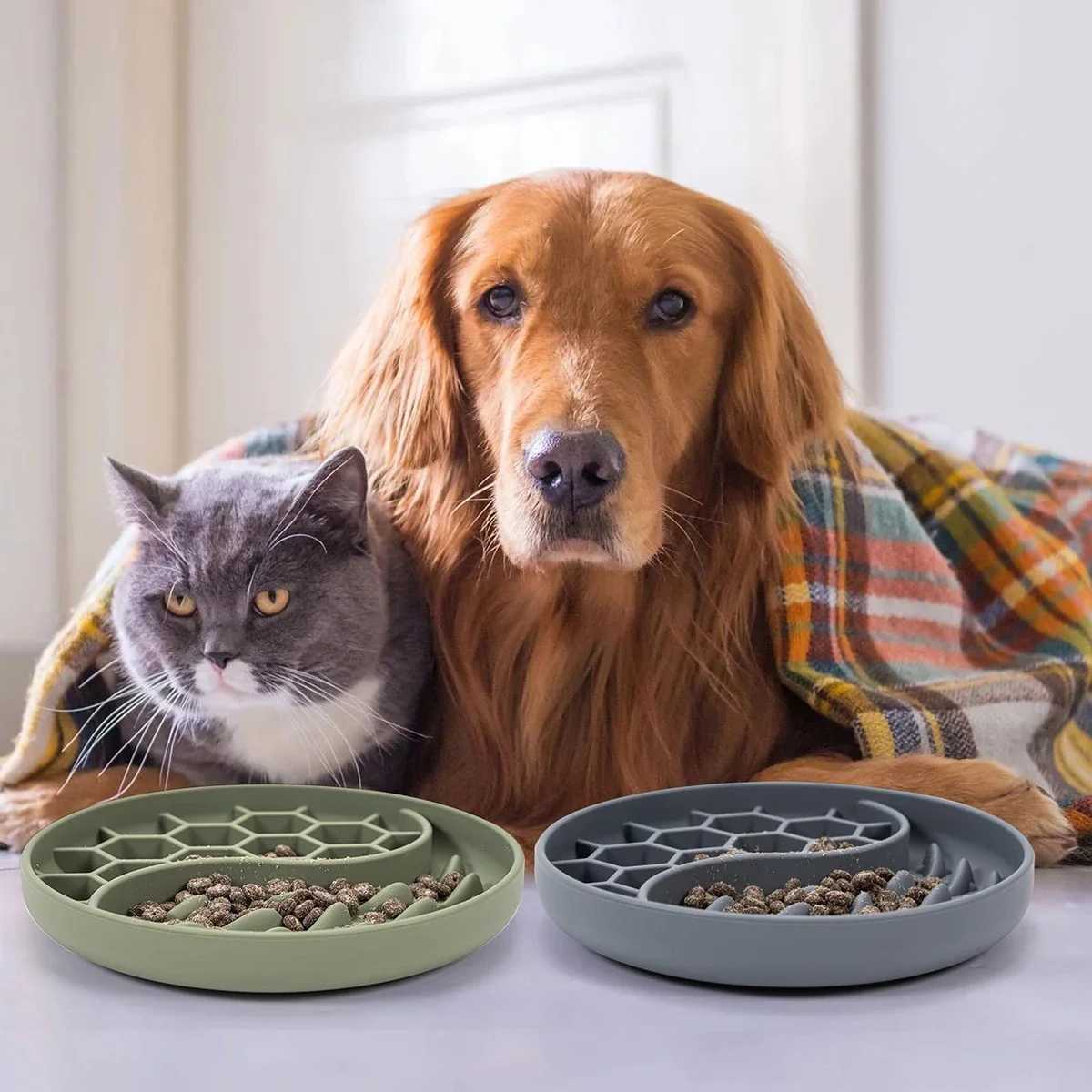 Dog Travel Bowls Bags Non-Toxic Round Honeycomb Pet Slow Feeder Dog Bowl Custom Dog Bowl Water Food Mixing Unique Silicone Slow Dog Bowl H250220