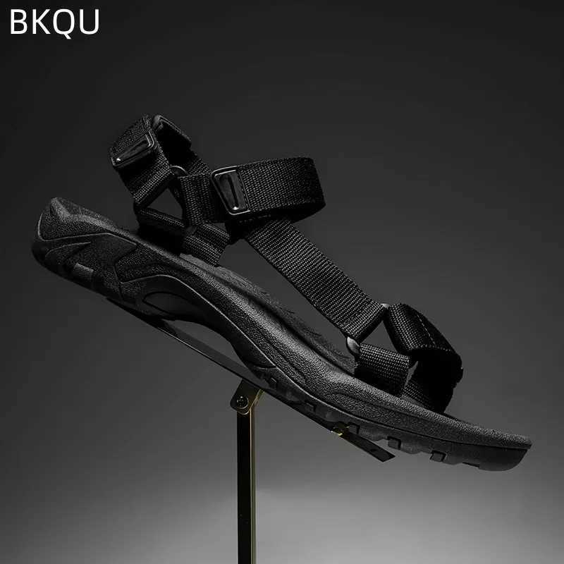 New Arrival Summer Mens Sandals Beach Shoes Wading Shoes Round Head Flat New Comfortable Non-slip Lightweight Best-selling fashion T250220