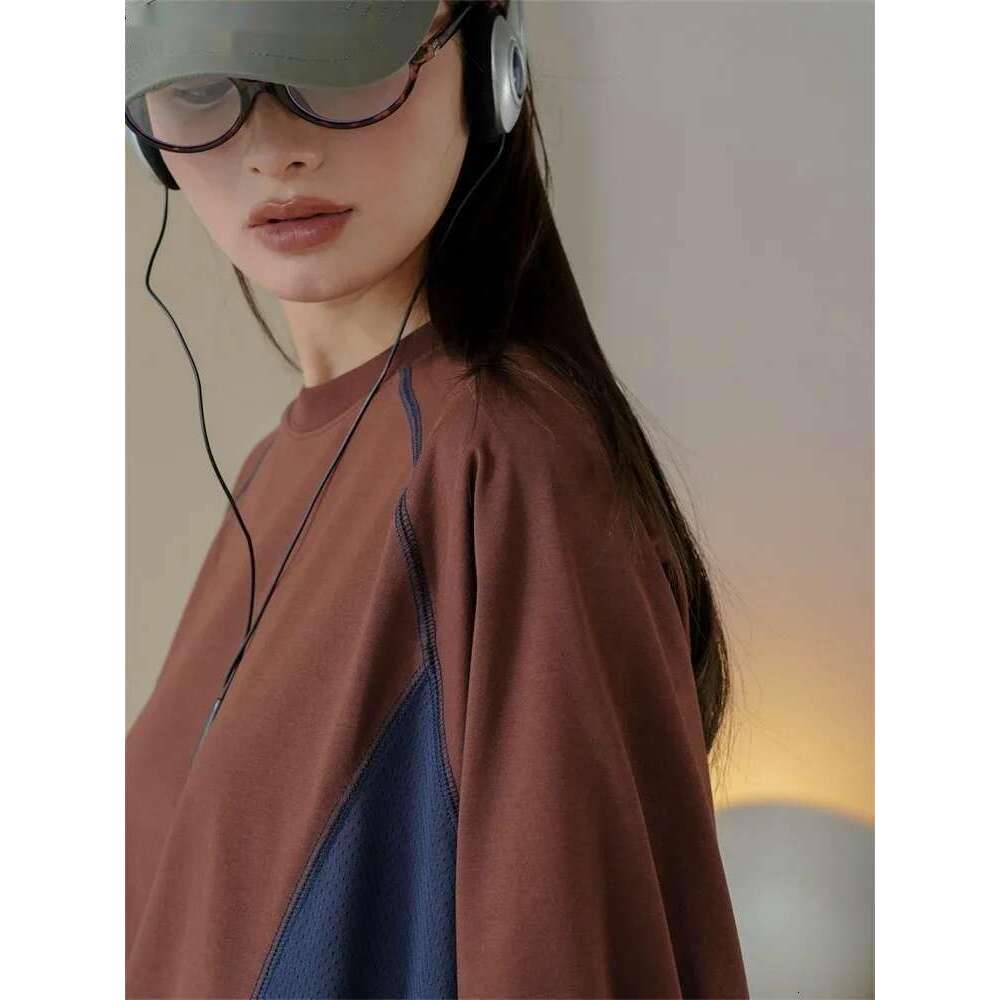 2025 Early Spring Sports Style Spliced Color T-Shirt Women Loose Breathable Top Tees White/Reddish Brown/Light Green