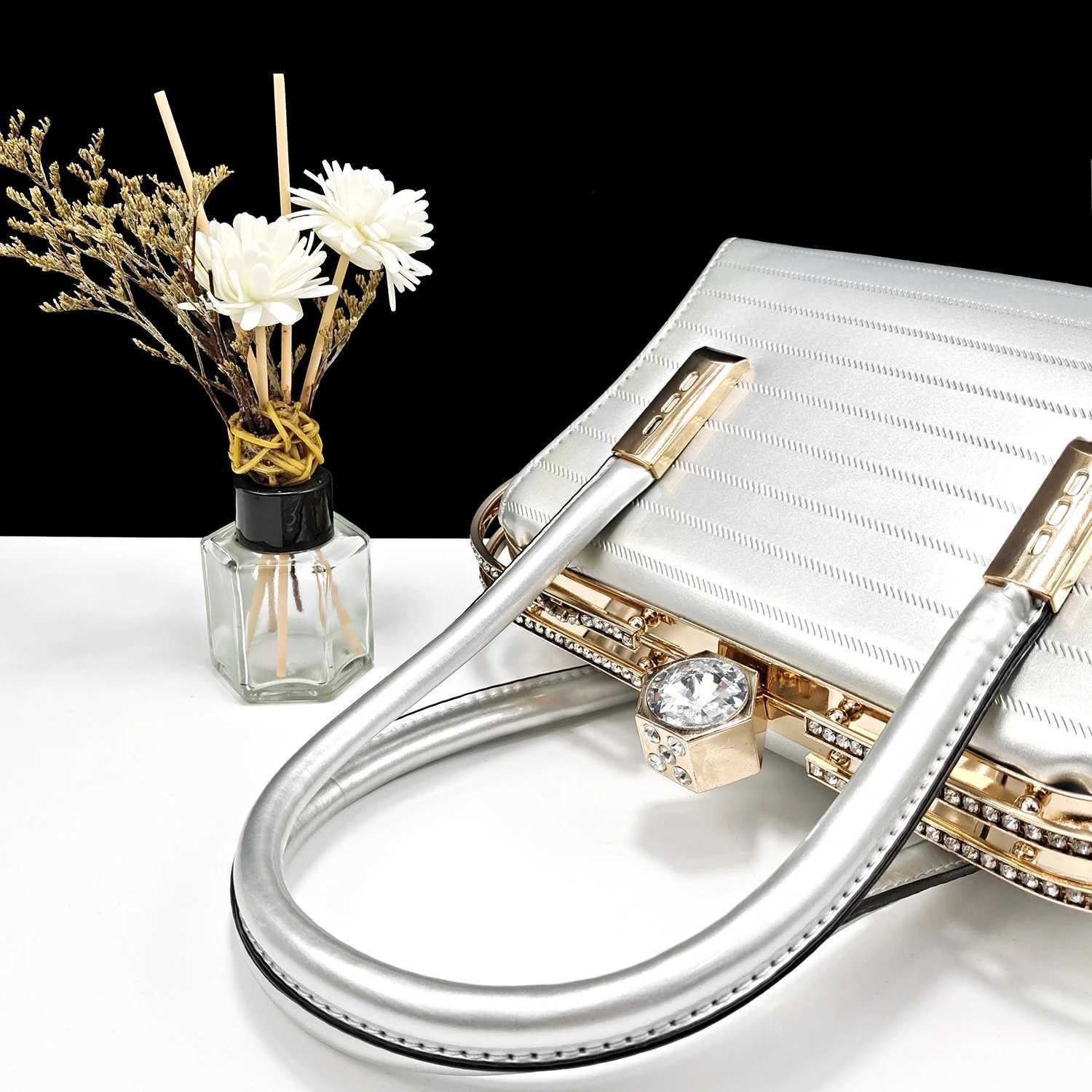 Silver Color Popular Party Bag Fashion Ladies Bag Three-Dimensional Bag Commuter Bag Z250220