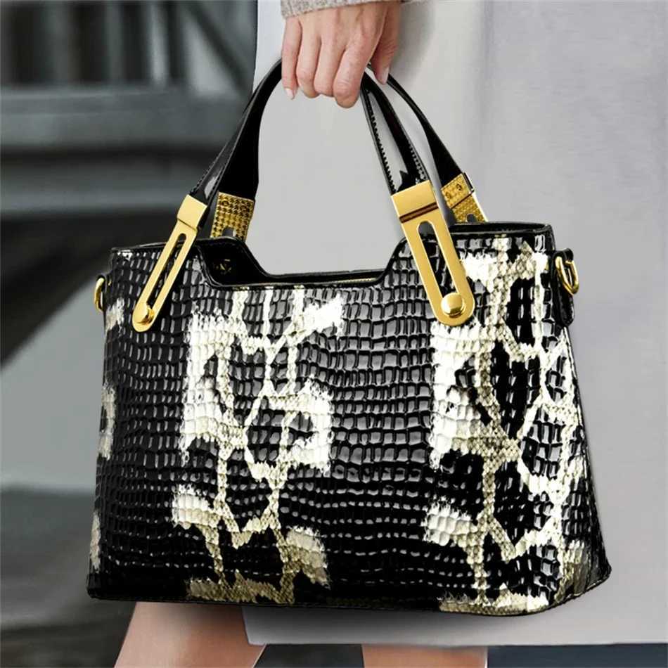 Fashion Trend Noble Women Handbag Python Pattern Luxury Ladies Party Handbag and Purse Elegant Wedding Party Casual Tote 2024 Z250220