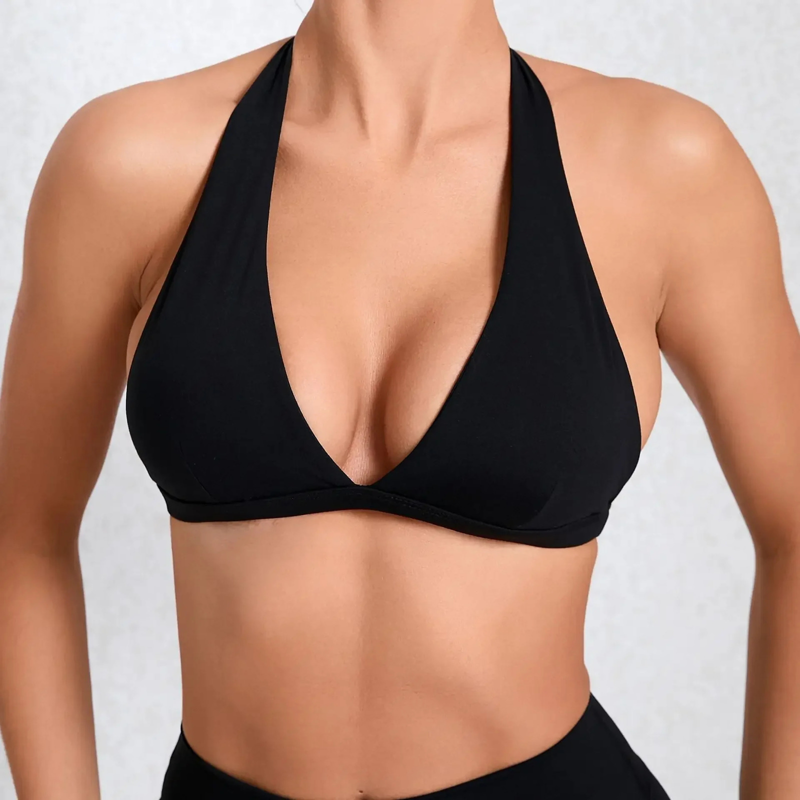 Sexy V-neck Sport Bra Women Underwear Sportswear Halter Backless Top for Fitness Yoga Wear Female Gym Active Bra with Cups White 250221