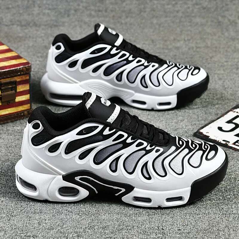 New Discount High Wi nter Style Trend Popul ar Fa shion Casual Ultra Light Hiking Big Size Chaussure Femme Casual Sho es Shoes for Men