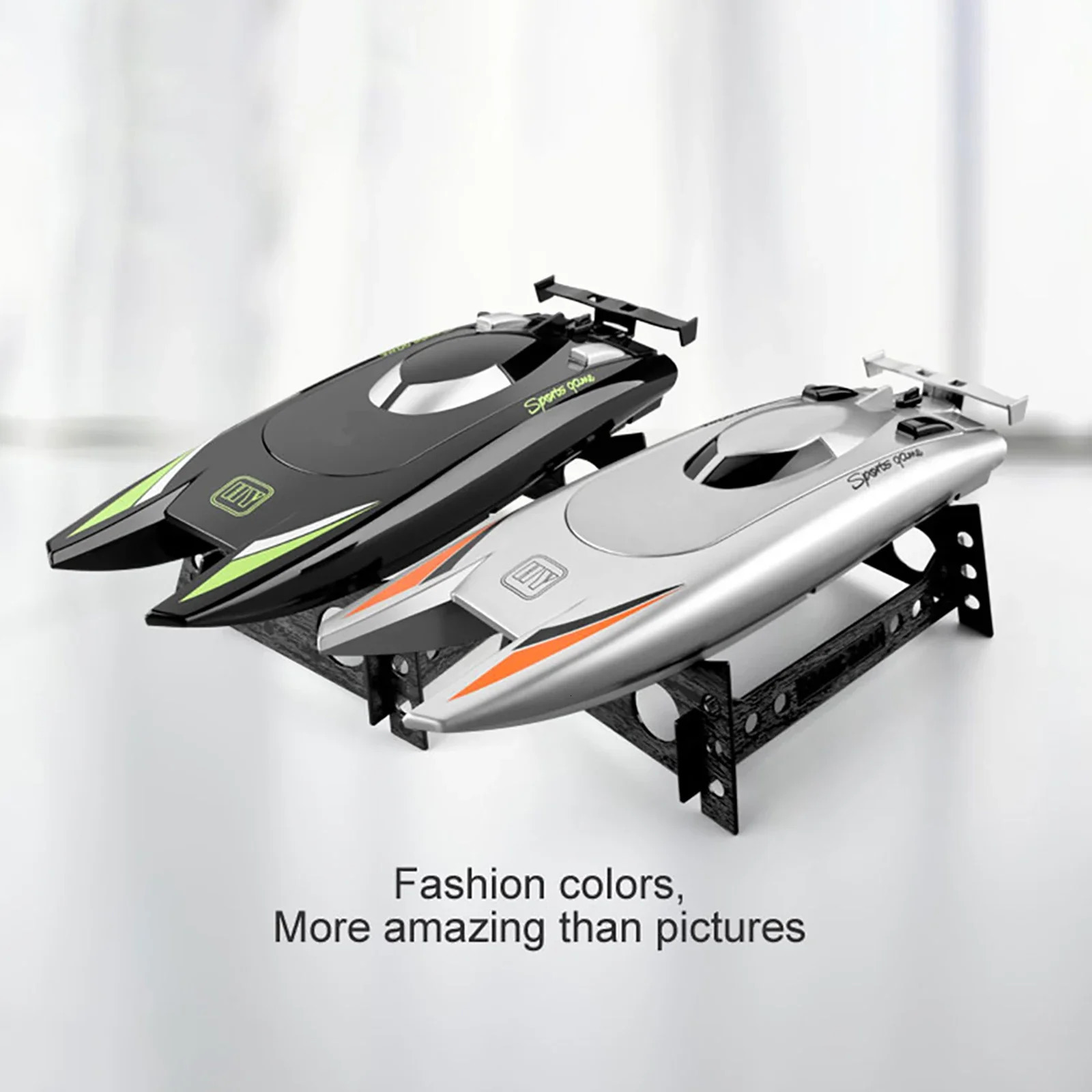 25km/h Dual Motor RC Boat 7.4V Battery 2.4GHz High Speed Remote Control Toys for Children Holiday Party Gift 250221