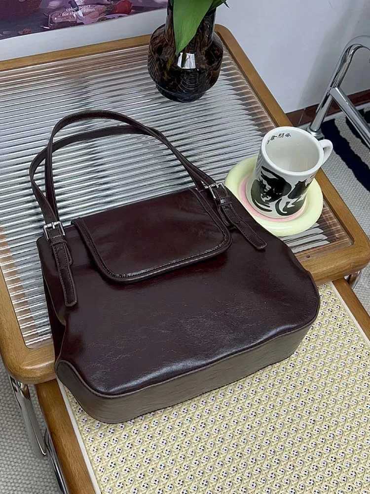 Vintage Cmuter Large Capaci Oil Waxed Leather Underarm Tote Bag For Wen Spring New Simple Solid Color One Shoder Handbag Z250318