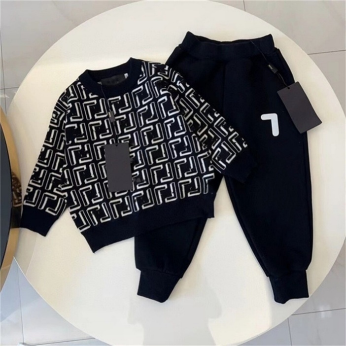 Luxury Boys & Kids Clothing Designer Children's clothing set Classic baby girl clothing set Fashion long-sleeved sweater set Size 90cm-150cm A19