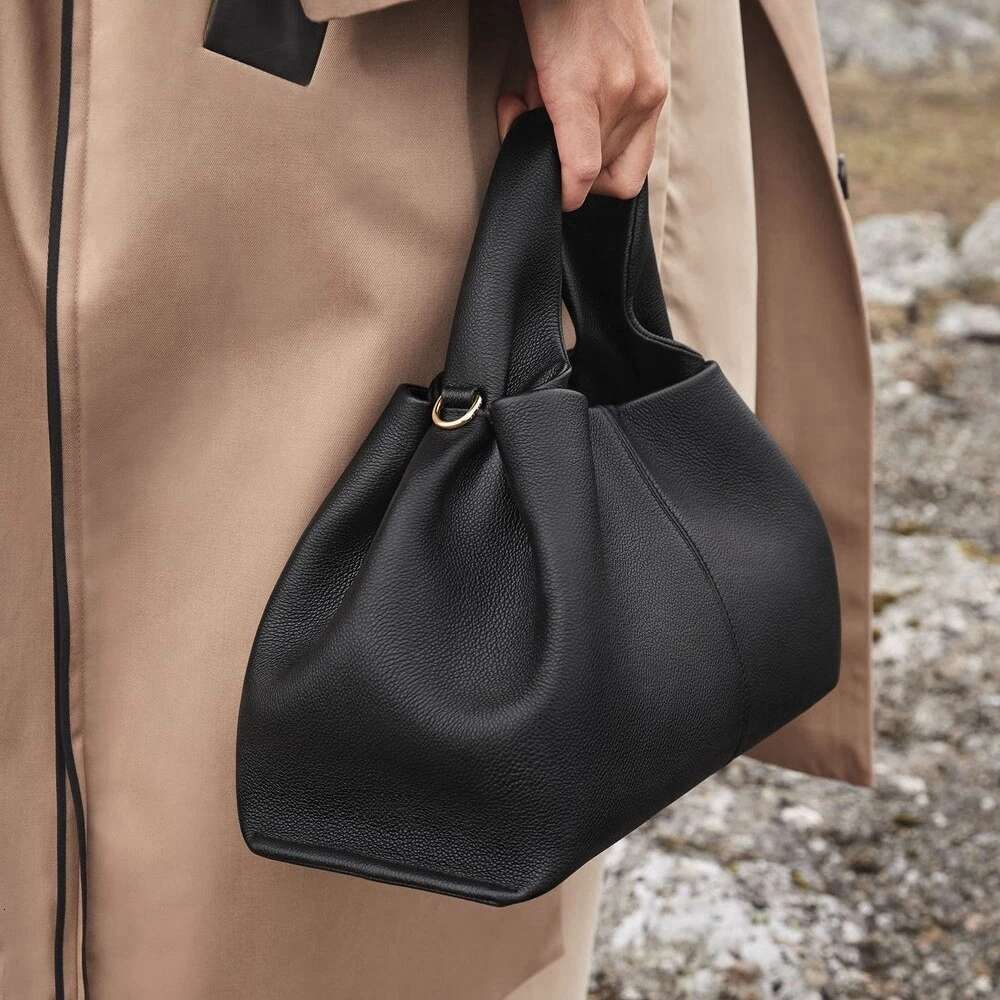 2025 New With Brand High Quality Women's Handbag Litchi Pattern Leather Fashion Cloud Crossbody Bag