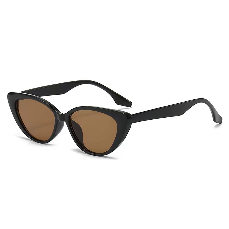 2025 new Triangular cat eye sunglasses for women with a high-end feel, making the face look smaller, anti-ultraviolet, vintage small frame, TikTok sun