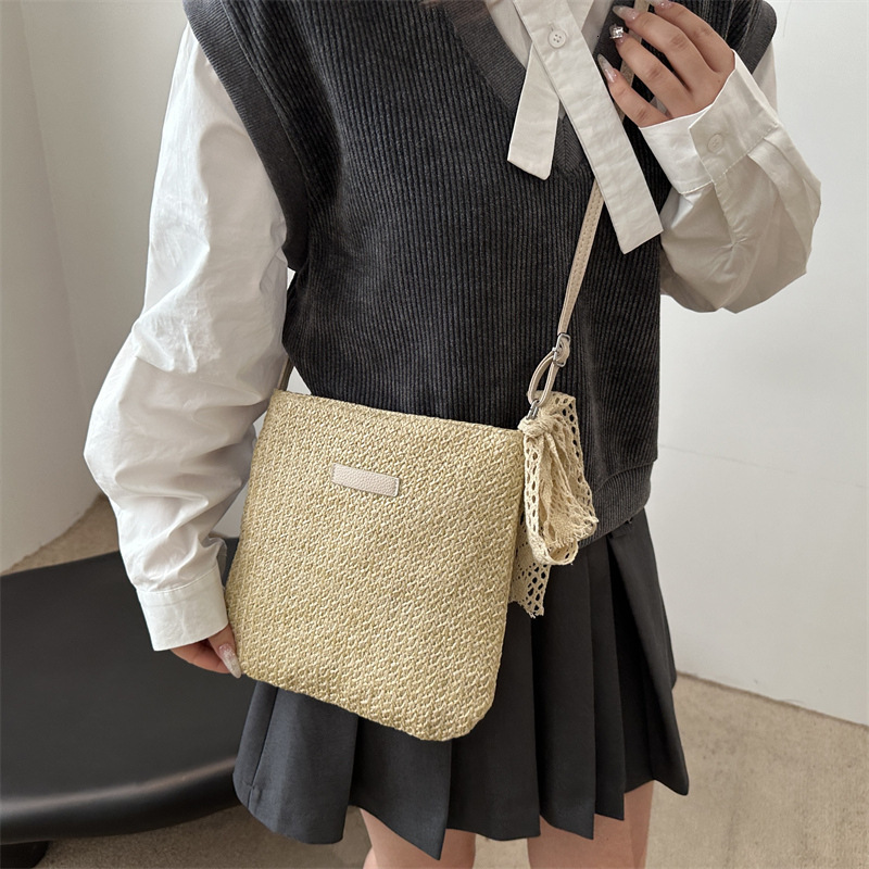 Trendy casual beach weaving 2025 personalized silk scarf new fashion and western-style grass woven bucket shoulder crossbody bag for women swissmilita
