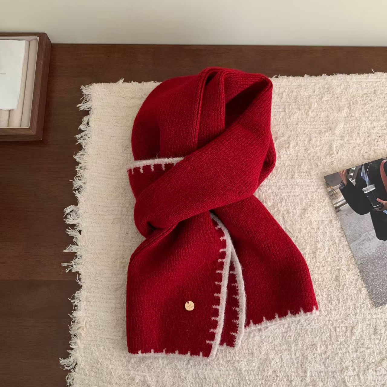 T156 super soft high-grade scarf lock edge craft small metal label warm scarf student neck scarf autumn and winter women