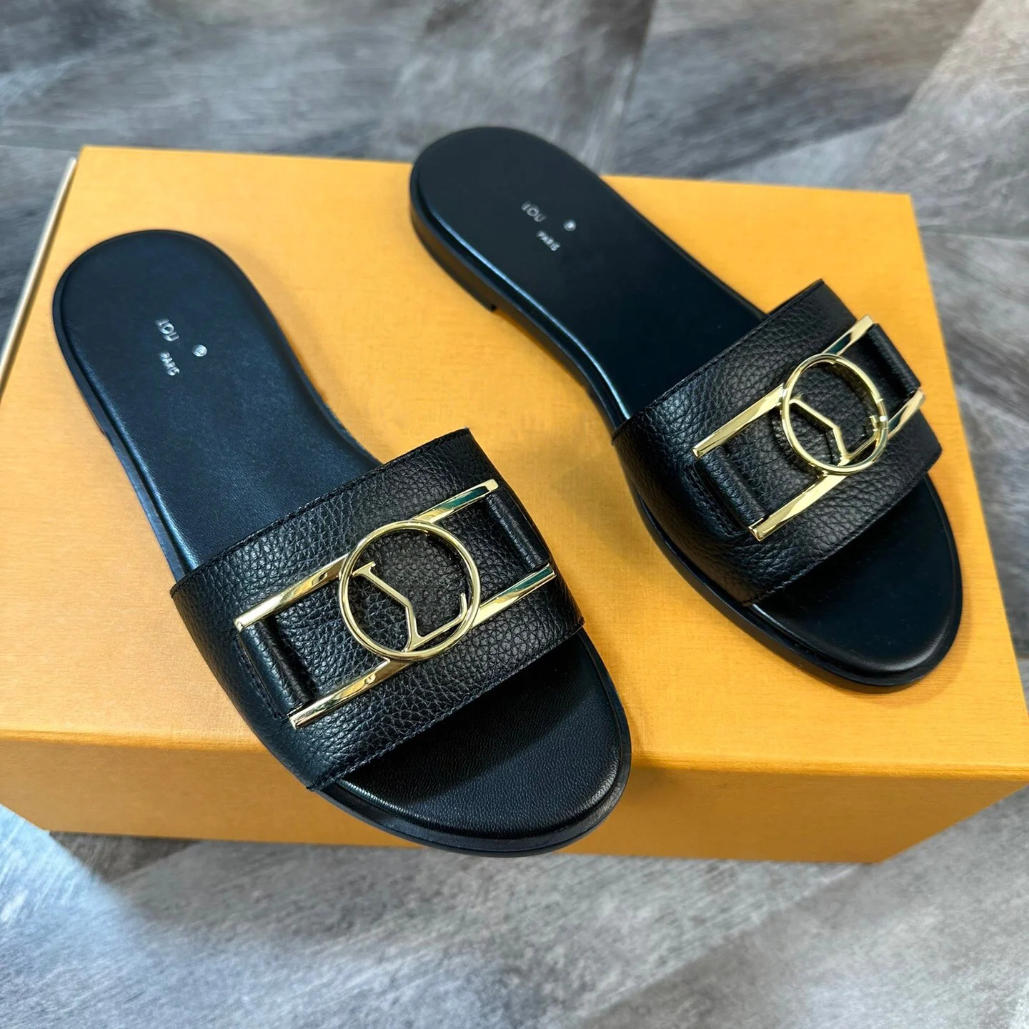 Summer Luxury designer Sandal Women Mules Shoes Fashion Pattern Open Toe Slides Ladies Square Heel Mules Female Slippers