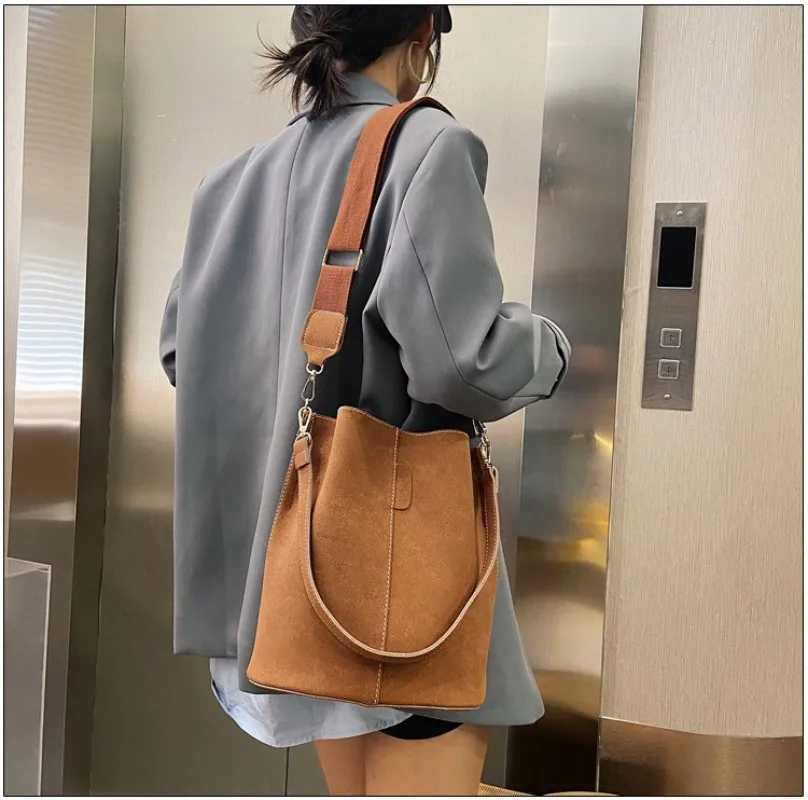 Frosted Leather Bucket Bag For Women Suede Fashion Shoulder Crossbody Bag Large Capacity Handbag Retro Simple Casual Satchel BagC250222