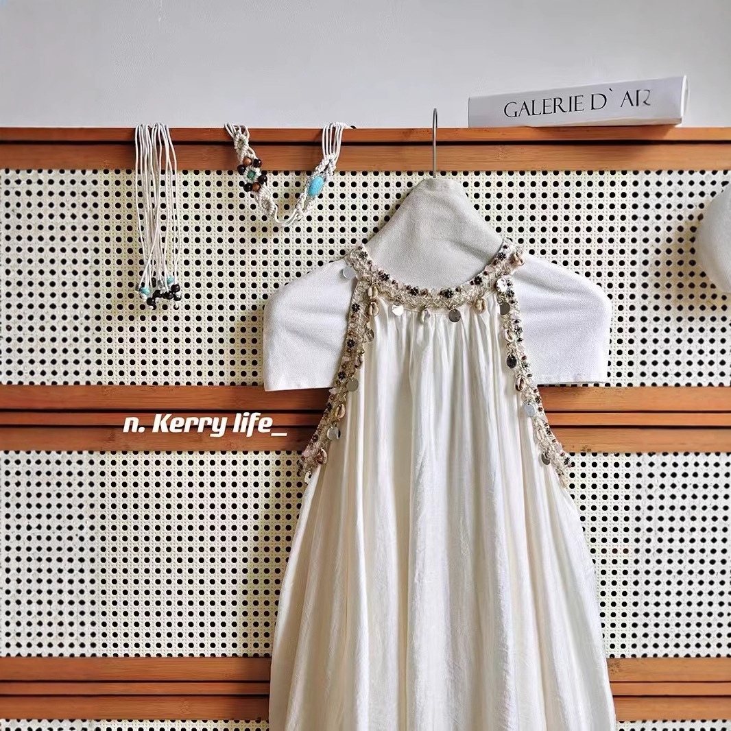 LW290 Retro holiday style beaded halter neck dress for women summer new off-shoulder temperament mid-length dress with