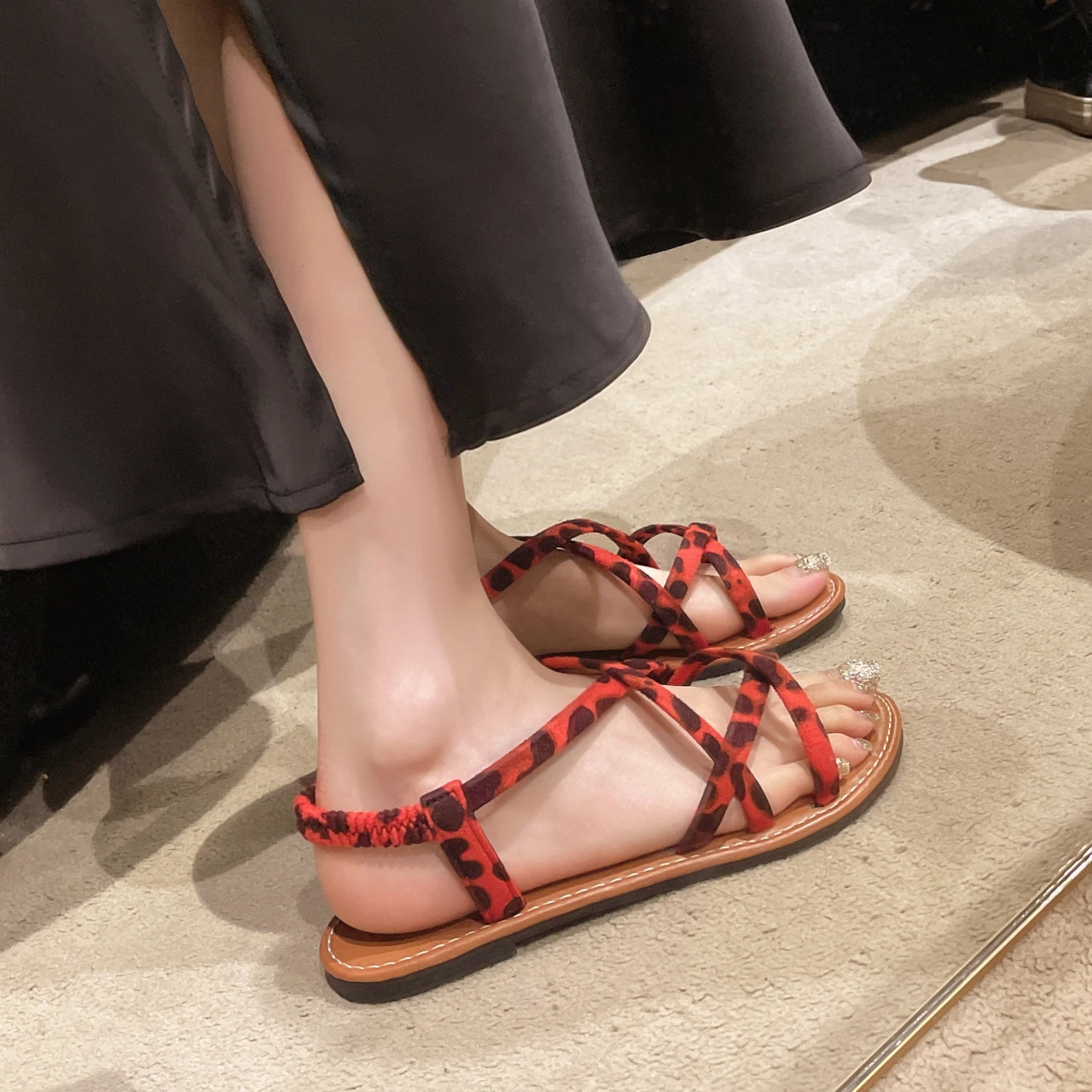 Flats Leopard Sandals Women Cozy Casual Shoes Walking Walking Slippers Summer Outdoor Beach Slides Flip Flops 250221