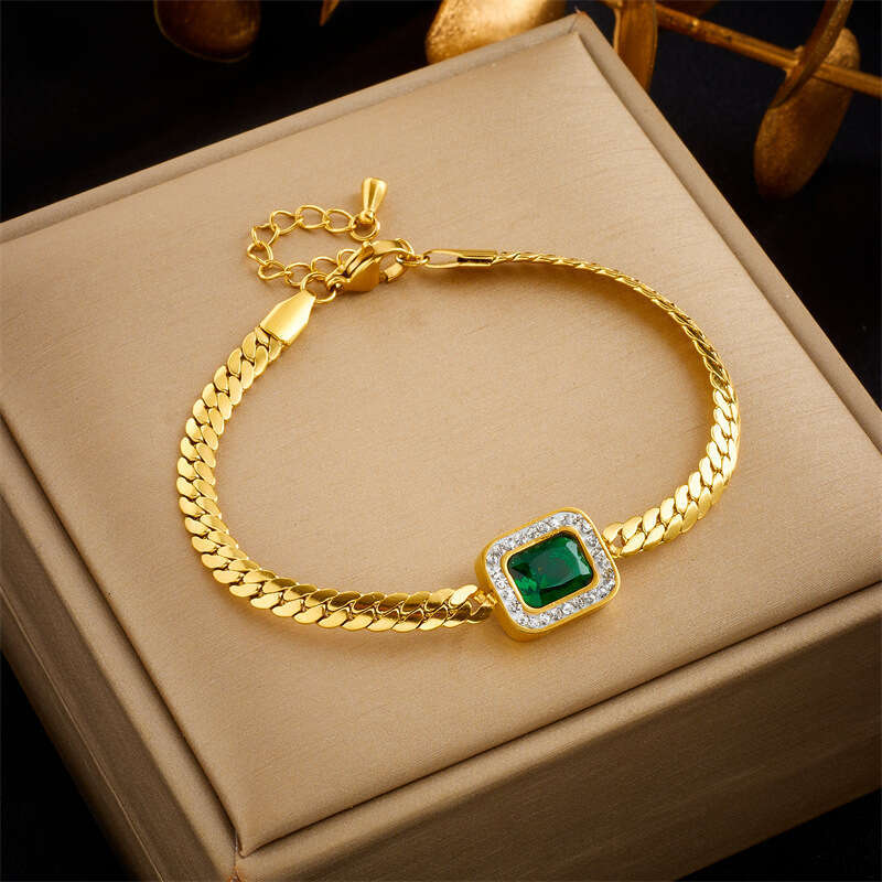 Designer jewelry for women Advanced luxury emerald sugar diamond moissanite pandra pendant chain necklace earrings bracelet jewelry set high-end party
