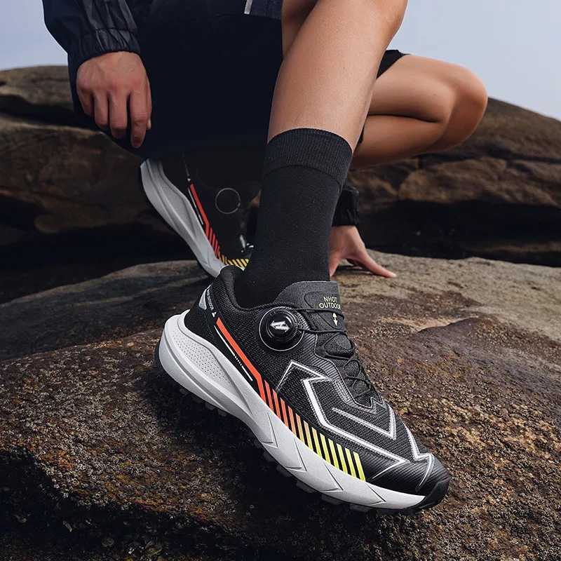 High-quality Fashion Running Shoes for Men Cfy Outdoor Sport Shoes Trainers Men Travel Trekking Sneakers Men zapatillas Hbre Z250304