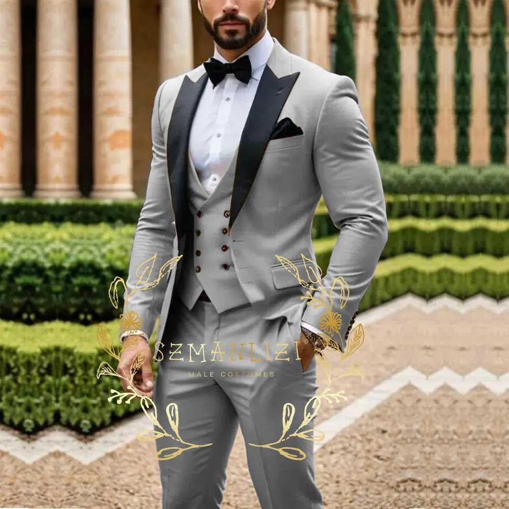 Latest Design Light Green Men Suit Business Formal Groom Groomsman Wedding Party Prom Male Tuxedos 3 Piece Blazer Vest PantsXJ250222
