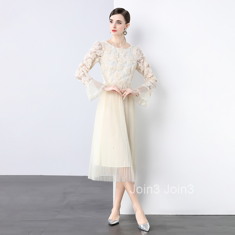 New Fairy Style Three Dimensional Hairy Flower Bubble Sleeve Horn Sleeve Waist Fold Mesh Large Swing Dress