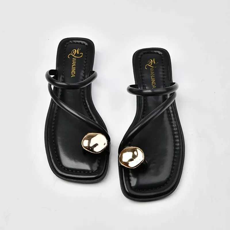 Summer Narrow Band Women Slipper Fi Metal Decorated Low Heel Slip Ladies Elegant Slides Casual Outdoor Beach Flip FlopXJ250311