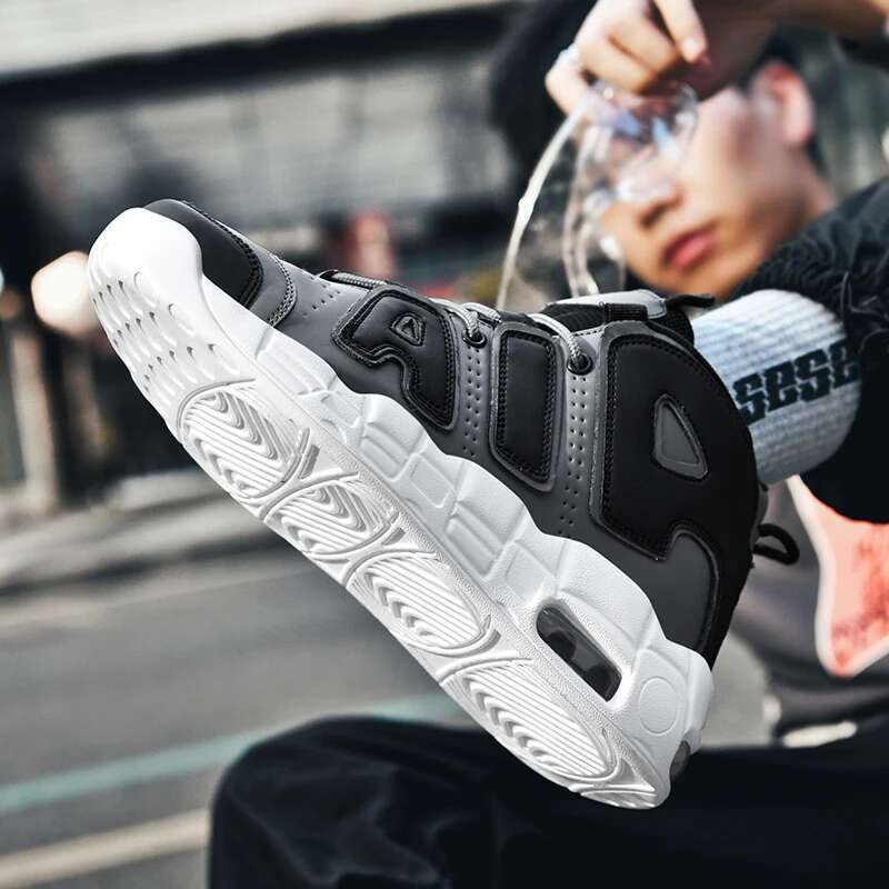 Fashionable basketball shoes, po pular summer, versatile for running, sports, and leisure in large sizes