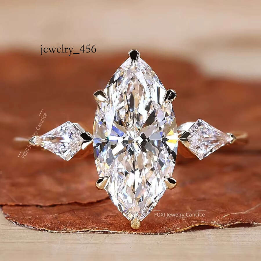 Custom White Gold Women's VVS Dia Eternal Moissanite Ring Round Shape Sterg Sier Wedding Engagement Party