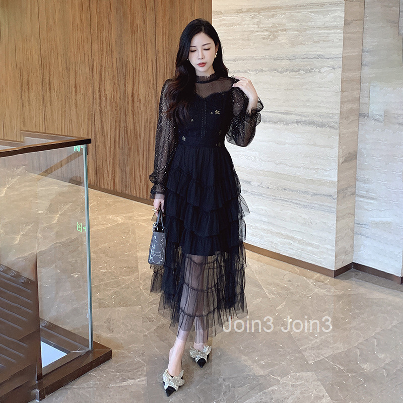 French Hepburn style fashionable temperament slimming waist skirt womens design sense long sleeved mesh dress