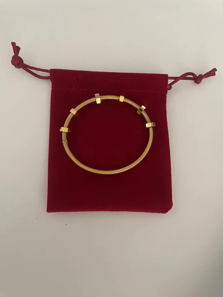 Factory price wholesale explosive six screw bracelet steel women and men couples six screw bracelet 250222
