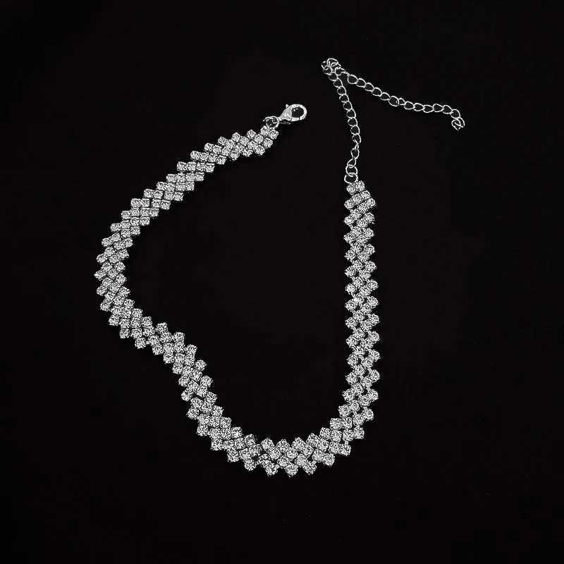 Fashionable silver crystal necklace womens luxury all rhinestone pearl necklace wedding jewelry party giftsXJ250222