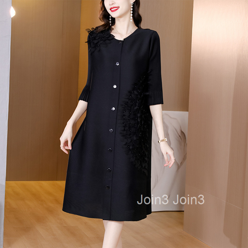 Miyake pleated belly covering dress summer and autumn new three-dimensional floating flower cardigan dress
