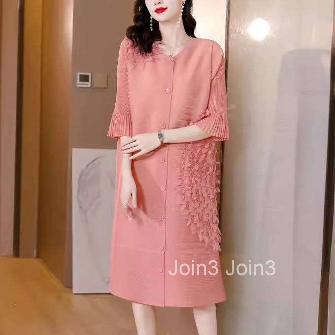 Miyake pleated belly covering dress summer and autumn new three-dimensional floating flower cardigan dress