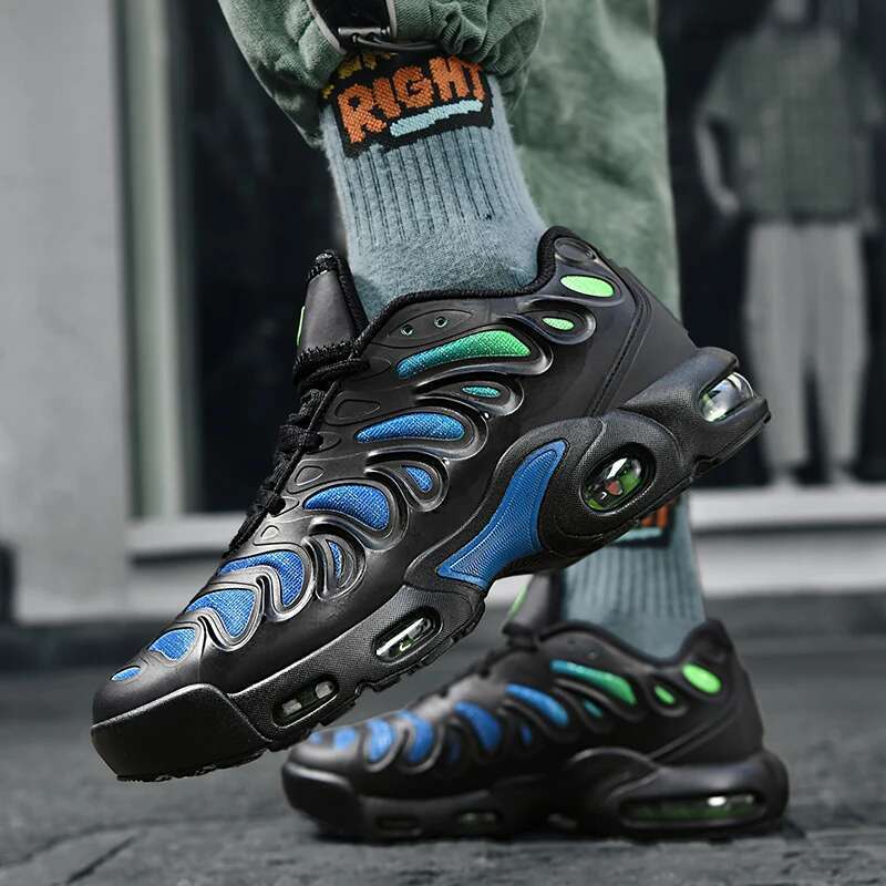 New Discount Thick Bottom Fashion Winte r Style Popular Fashion Trend Outdoor Ultra Light Versatile Chaussu re Femme Running Shoes Shoes for Men