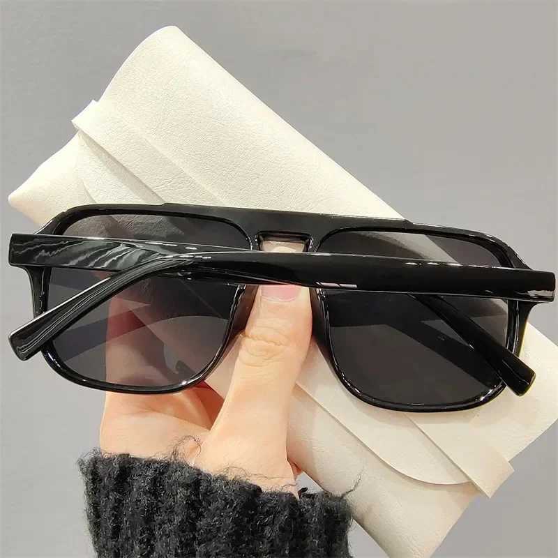 New Oversized Sunglasses Women Men Retro Square Eyewear Yellow Clear Lens Fashion Outdoor Driving Sun Glasses ShadesXJ250222