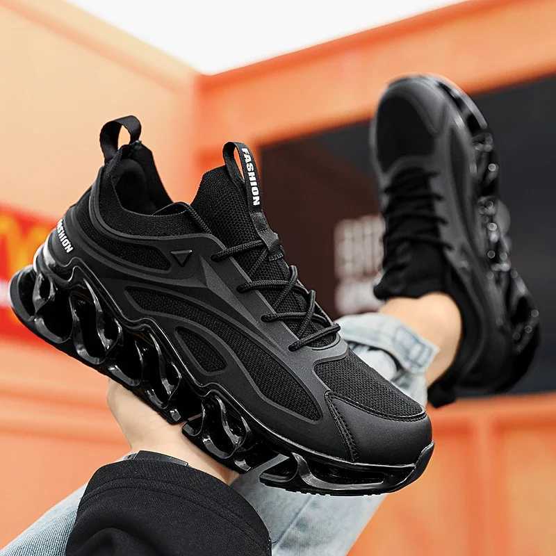 Men Sneakers M tenis shoes hot Mens casual Trainer hot Race Breathable fashion loafers running Shoes for men Z250412