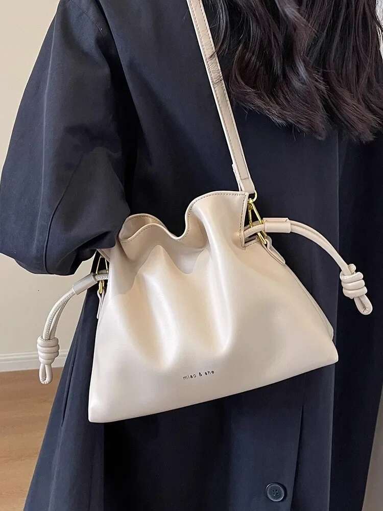 Shoulder Tote Handbags New Style Fashion Pleated Drawstring Bucket Bag Popular Crossbody Bags For Women