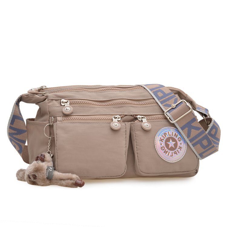 Designer 2025 New fashion men's and women's universal lightweight Waterproof large shoulder bag