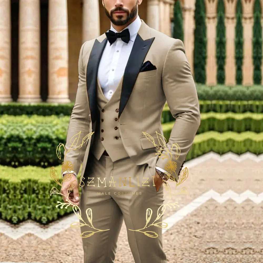 Latest Design Light Green Men Suit Business Formal Groom Groomsman Wedding Party Prom Male Tuxedos 3 Piece Blazer Vest PantsXJ250222
