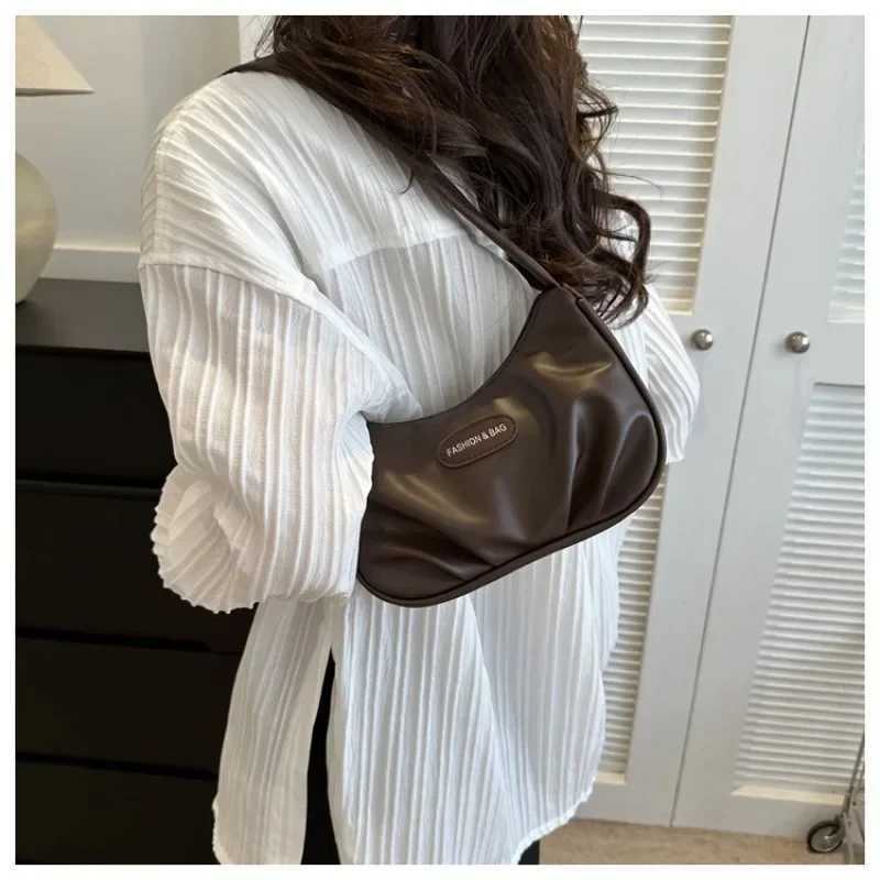 Luxury Tote Bag for Wen 2025 Sier Trend Designer Handbag Korean Shoder Hand Wens Bag Fi PU Leather Fem Purse Z250318