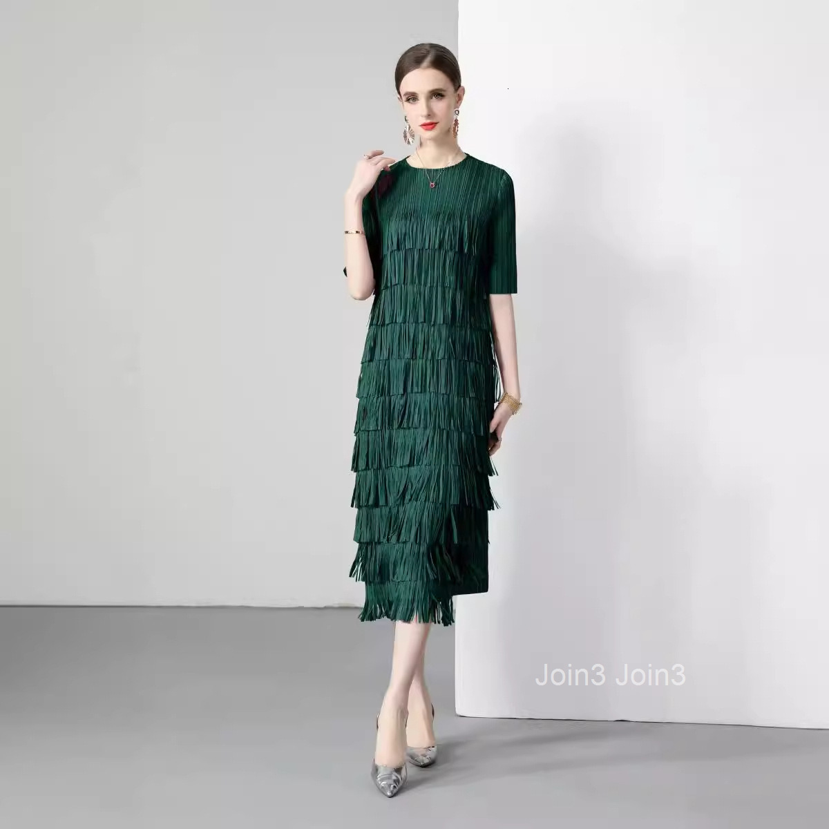 Summer New Womens Pleated Multi-layer Tassel Cake Skirt Solid Color Mid Sleeve Slim Fit Dress