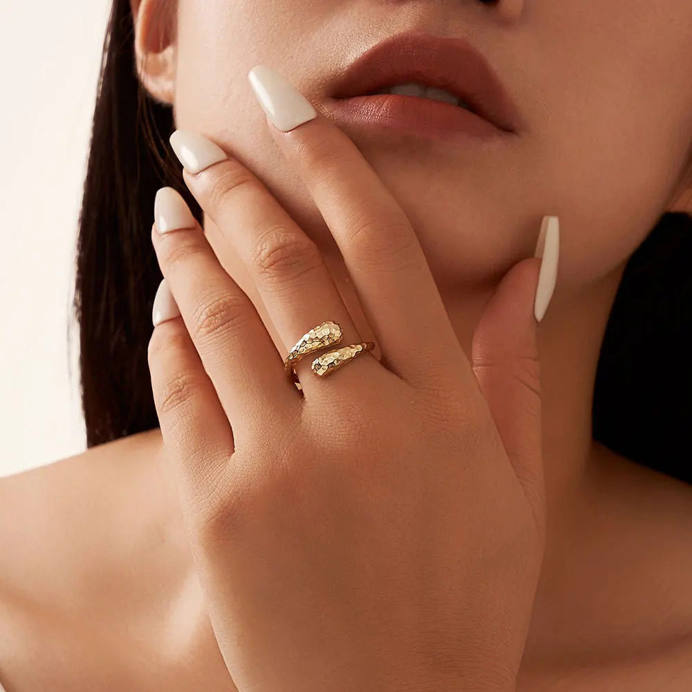 925 Sterling silver snake-shaped open ring European and American minority simple elegant opening advanced sense 250222