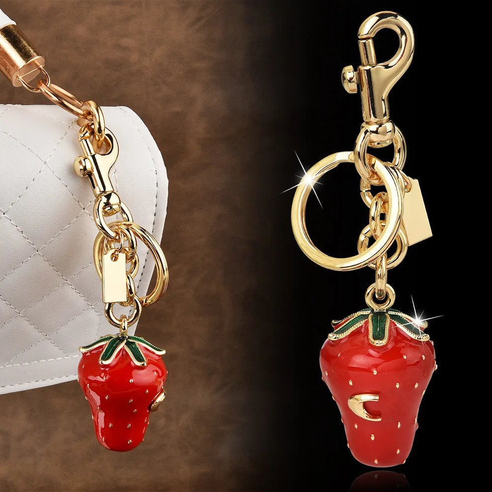 Fashion Accessory Alloy Plated With Gold And Rinhstone Red Strawberries Key Chain For Womens Bag 250221