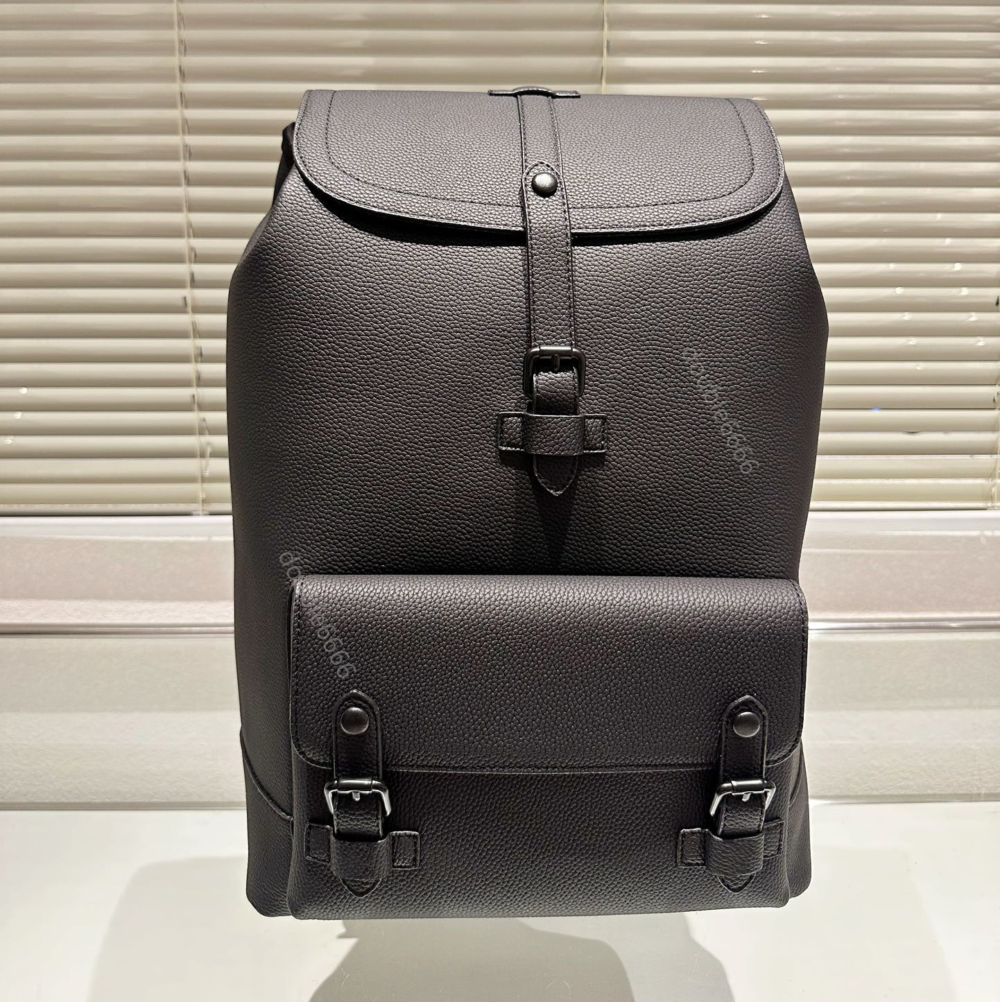 High Quality Leather Man's cowhide Backpack Messenger Bag Fashion Classic Designer Business Bag Versatile Shoulder Bag Student Bag satchel Laptop Bag Leisure Bag