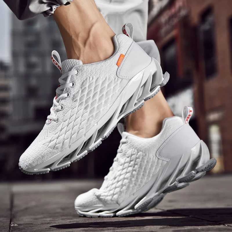 New Blade Casual High Quality Shock Absorption Non-slip Men Running hot Shoes Fashions M Breathable Sneakers Size 39-47 Z250221