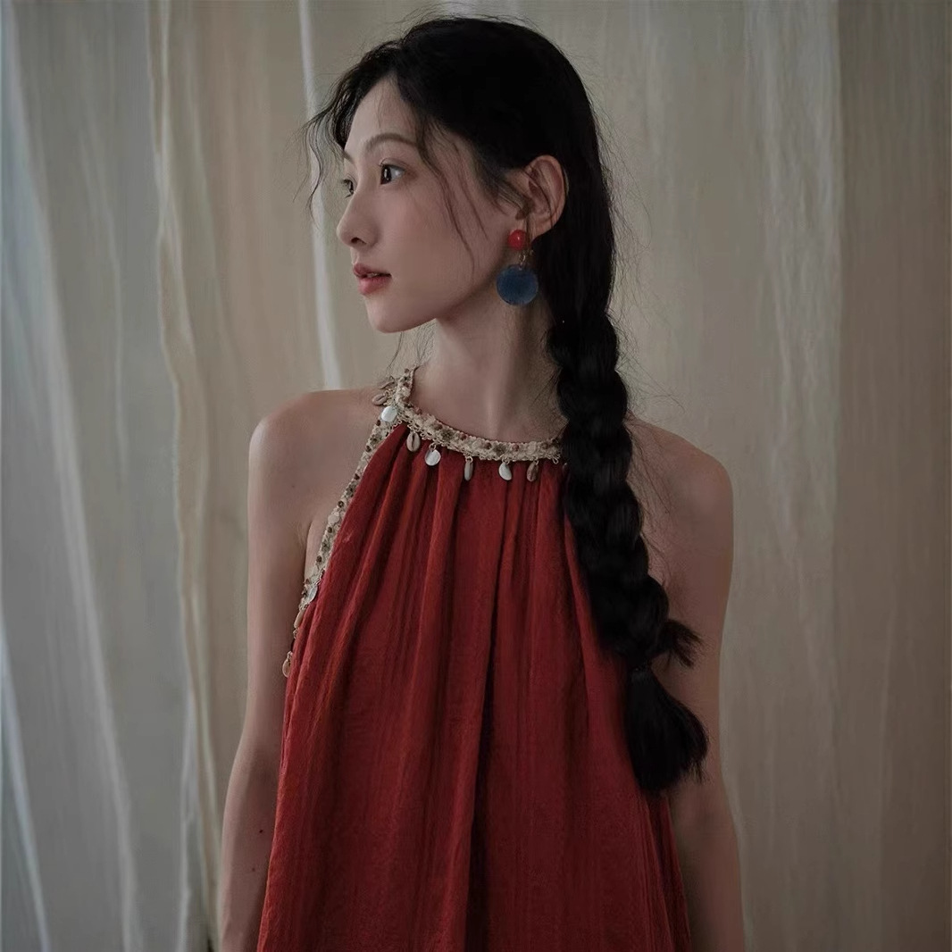 LW290 Retro holiday style beaded halter neck dress for women summer new off-shoulder temperament mid-length dress with