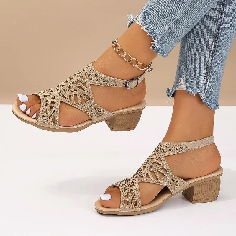 Women Thick Heel Rhinestone Hollow Sandals Female Ankle Strap Chunky Platform Sandles Woman Summer Casual Vacation Beach Shoes 250218