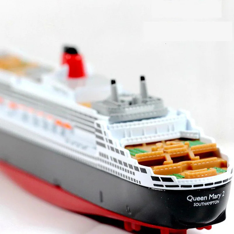 1/1400 scale AIDAdiva Mein Schiff Queen Mary Cruise Titanic cruise model ocean liner toy boys alloy Ship metal Boat gift display 250221