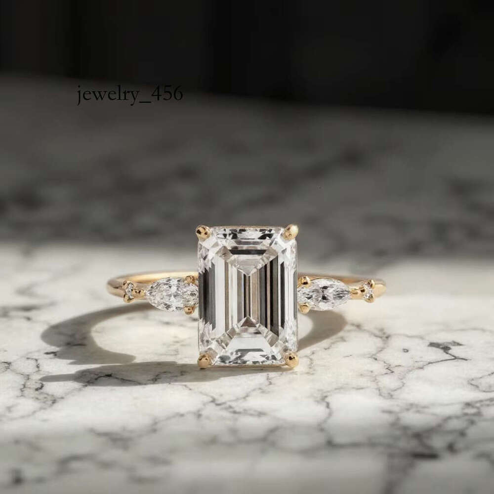 Ins Hot Selg 3CT Moissanite Wedding Vintage Jewelry Wholesale Custom10k Gold Sterg Emerald Cut Sier Rings