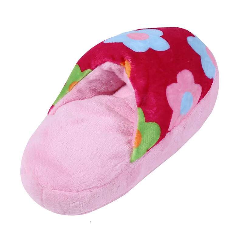 Pet Squeaker Plush Slipper Shaped Puppy Sound Chew Play Toys for Cats Funny Dog Products Outdoor Training Toy