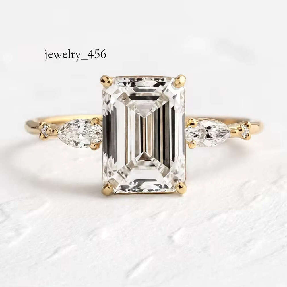 Ins Hot Selg 3CT Moissanite Wedding Vintage Jewelry Wholesale Custom10k Gold Sterg Emerald Cut Sier Rings